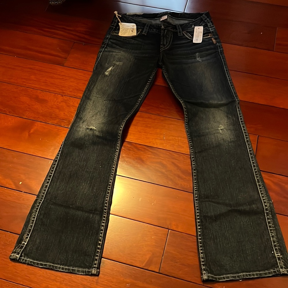 Stylish Denim Blue Jeans, Size 28W, 31L